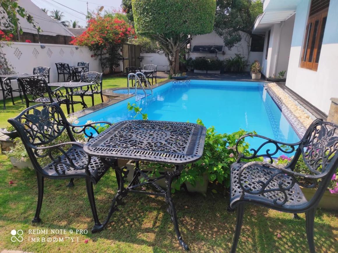 Suriya Arana Bed & Breakfast Negombo Exterior photo