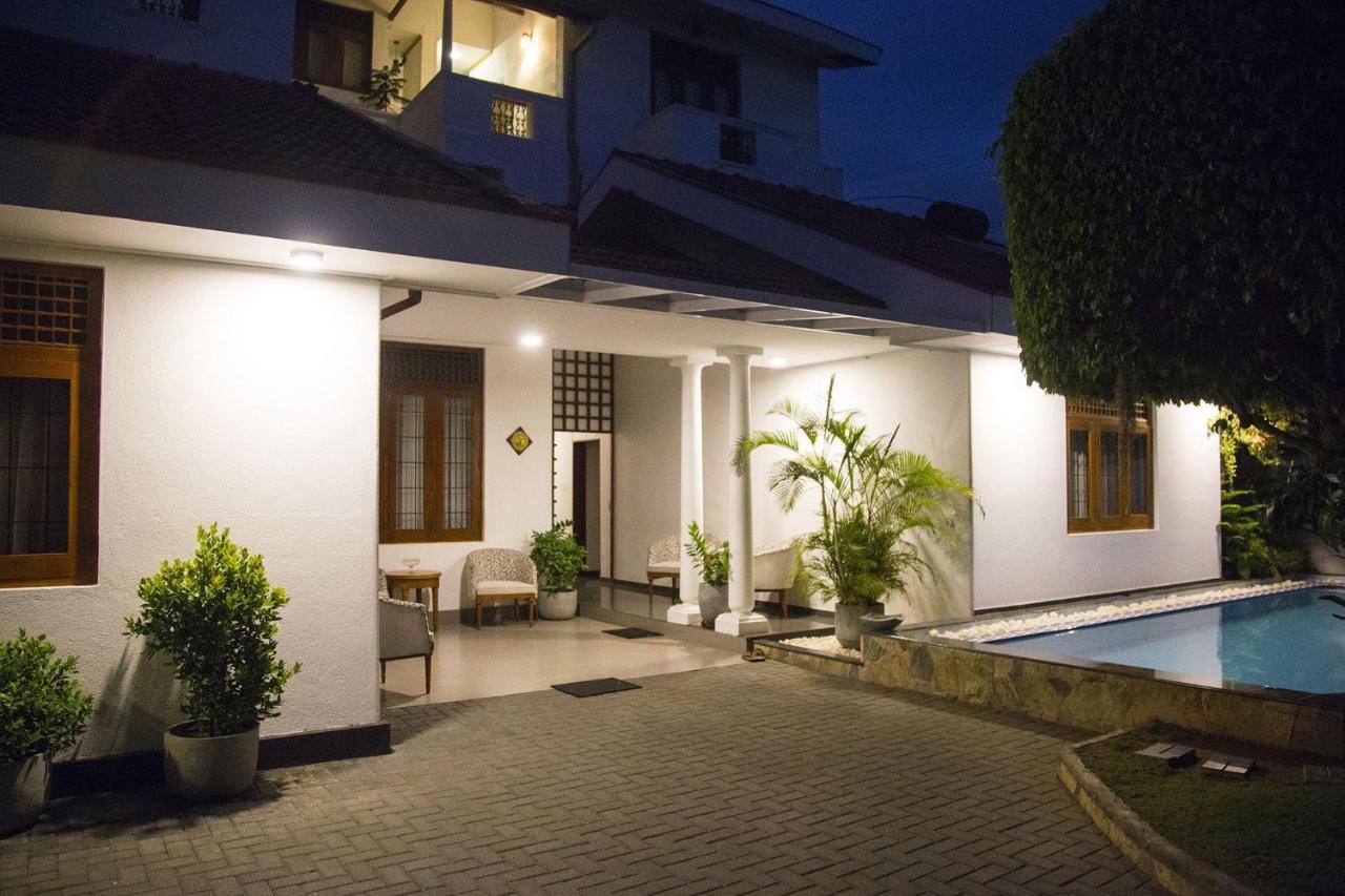 Suriya Arana Bed & Breakfast Negombo Exterior photo
