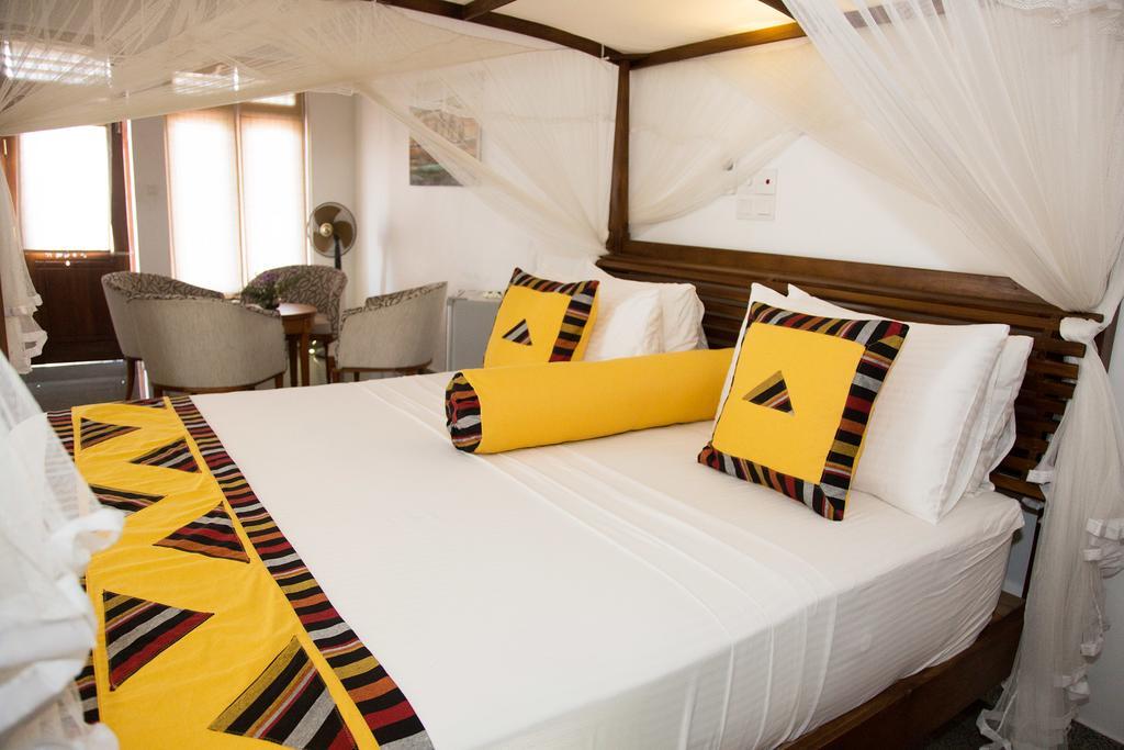 Suriya Arana Bed & Breakfast Negombo Exterior photo