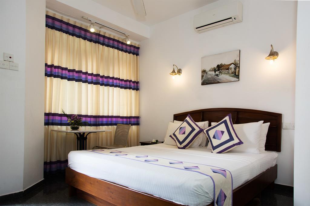 Suriya Arana Bed & Breakfast Negombo Exterior photo