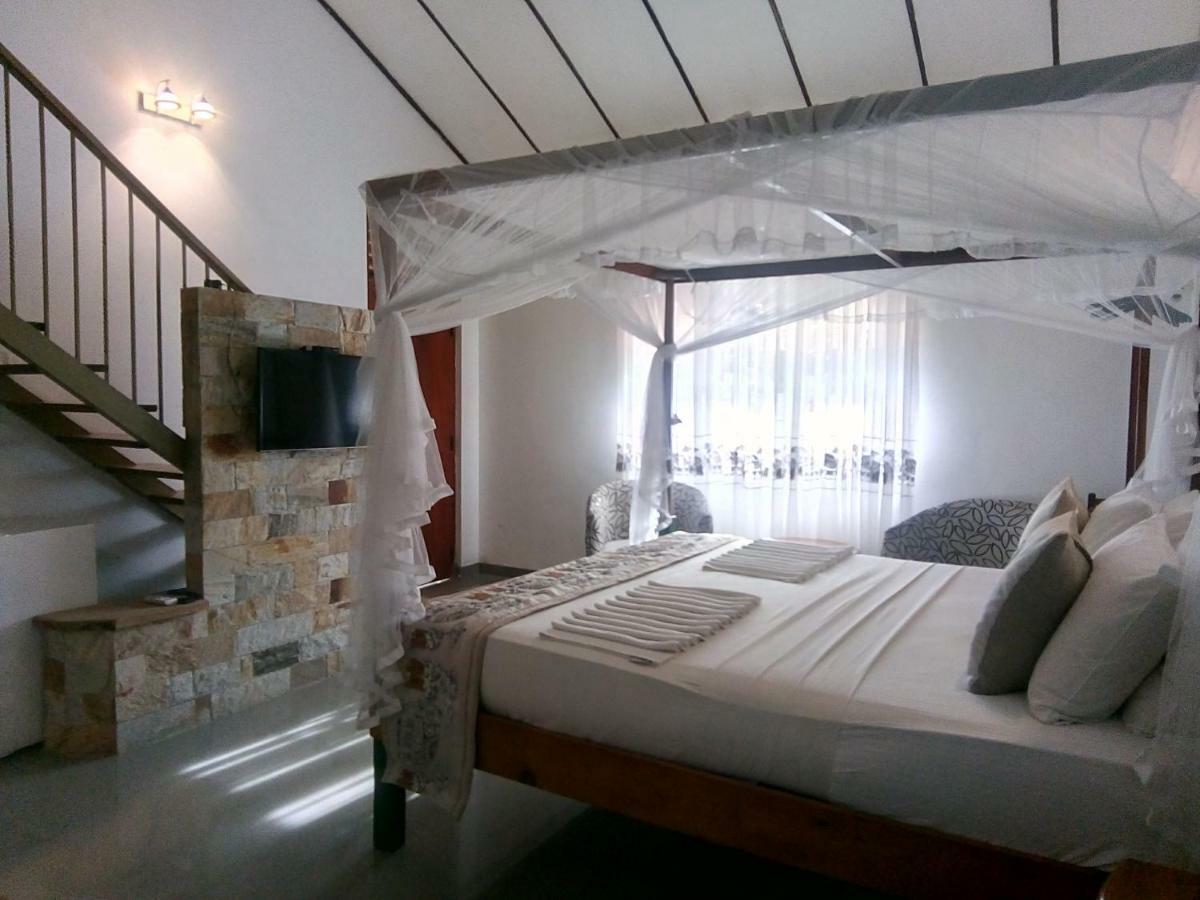 Suriya Arana Bed & Breakfast Negombo Exterior photo